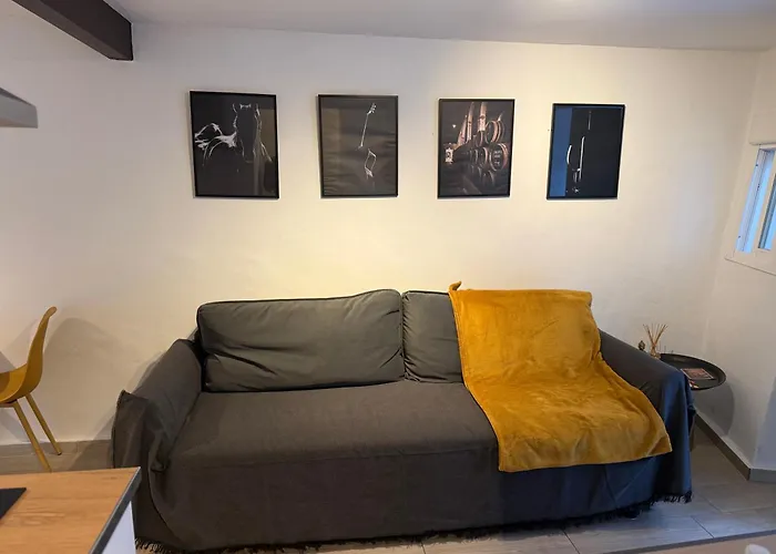 La Faraona Apartment *